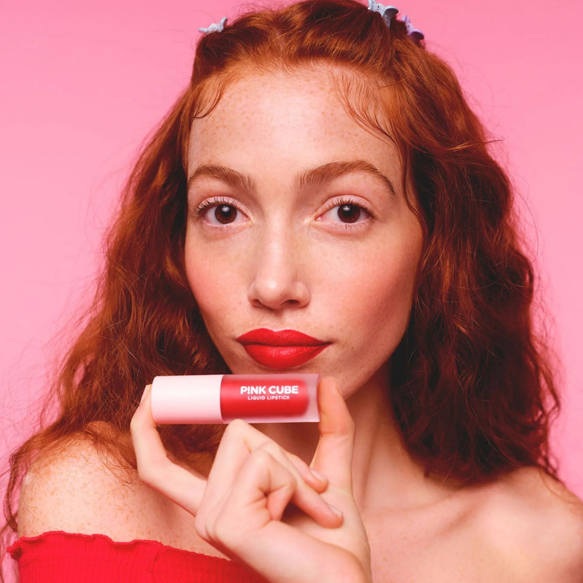 Liquid Lipstick - Pink Cube (04 Red Hot)