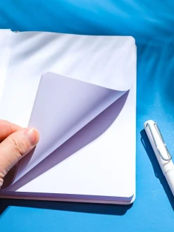 Quaderno Happy Earth Con Elastico (1Pz)